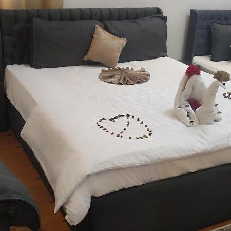 Hotel Pyramids Kingdom Kafret el-Gabal Esterno foto