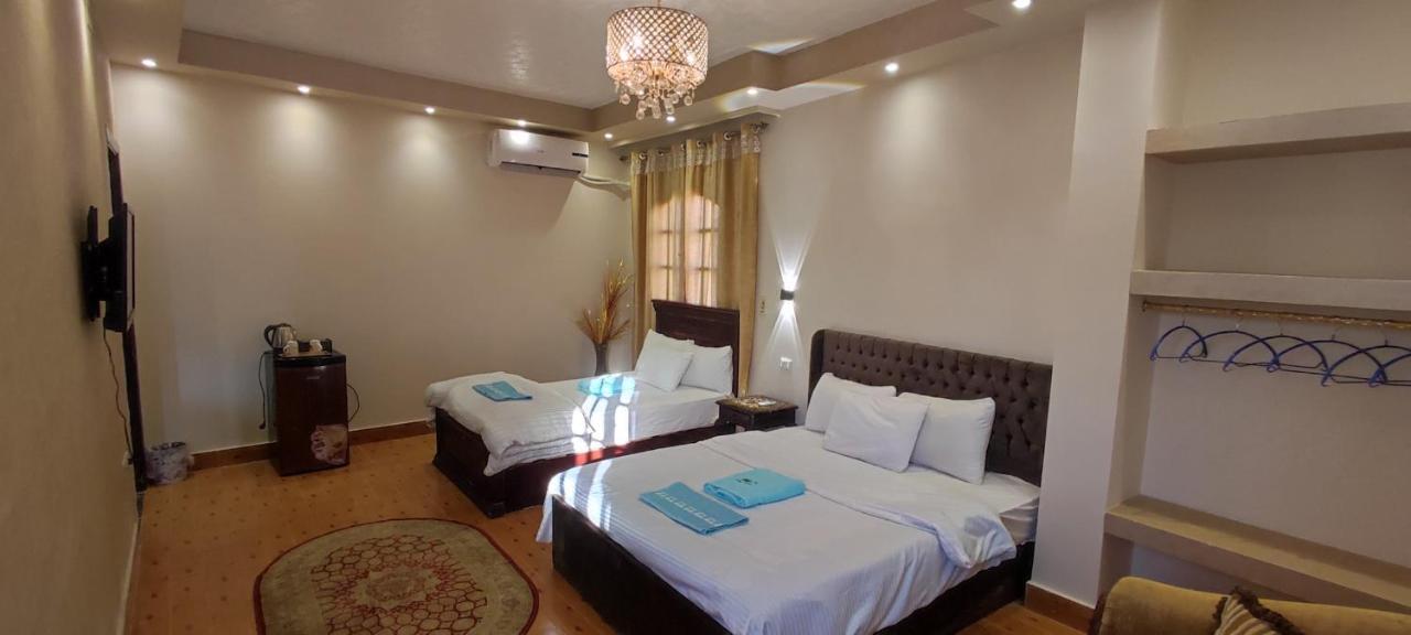 Hotel Pyramids Kingdom Kafret el-Gabal Esterno foto
