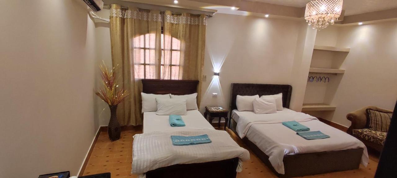 Hotel Pyramids Kingdom Kafret el-Gabal Esterno foto