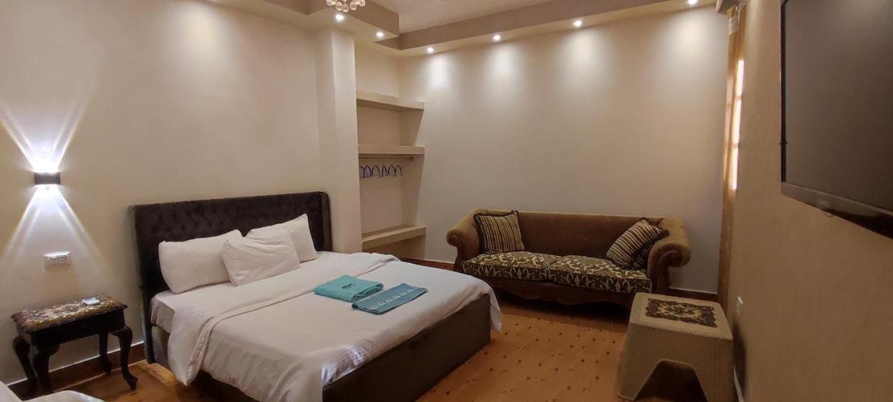 Hotel Pyramids Kingdom Kafret el-Gabal Esterno foto