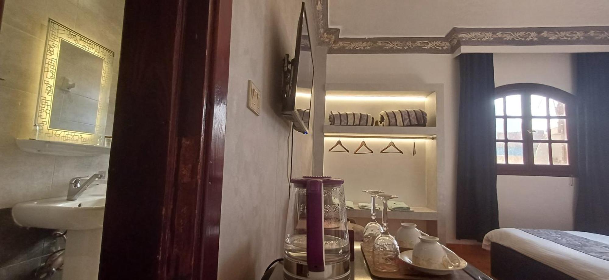 Hotel Pyramids Kingdom Kafret el-Gabal Esterno foto