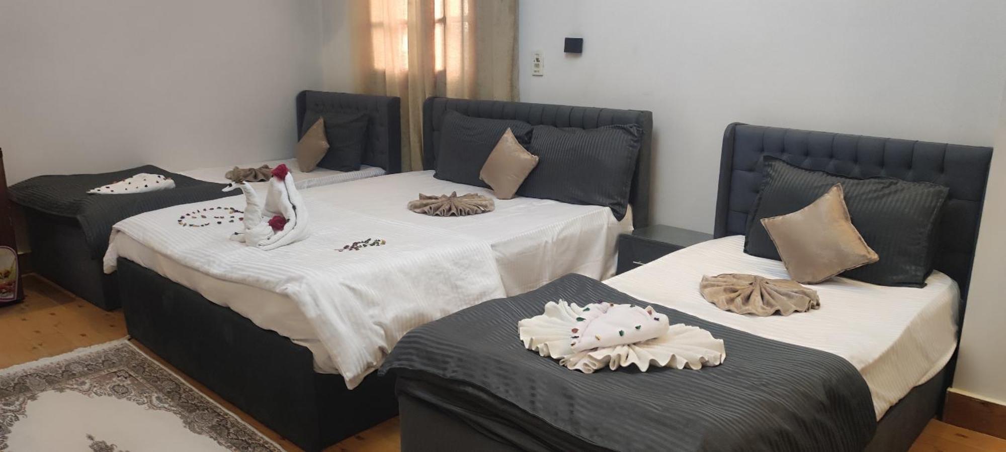 Hotel Pyramids Kingdom Kafret el-Gabal Esterno foto
